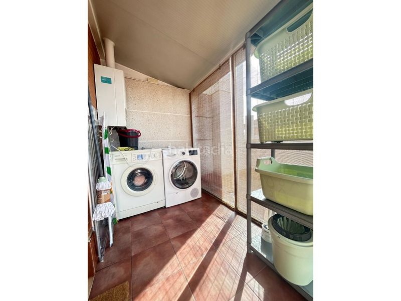 Foto 4dcd268b-3a7c-4e96-8413-9d0b708cf1ae. Penthouse with parking in Centro Villaviciosa de Odón