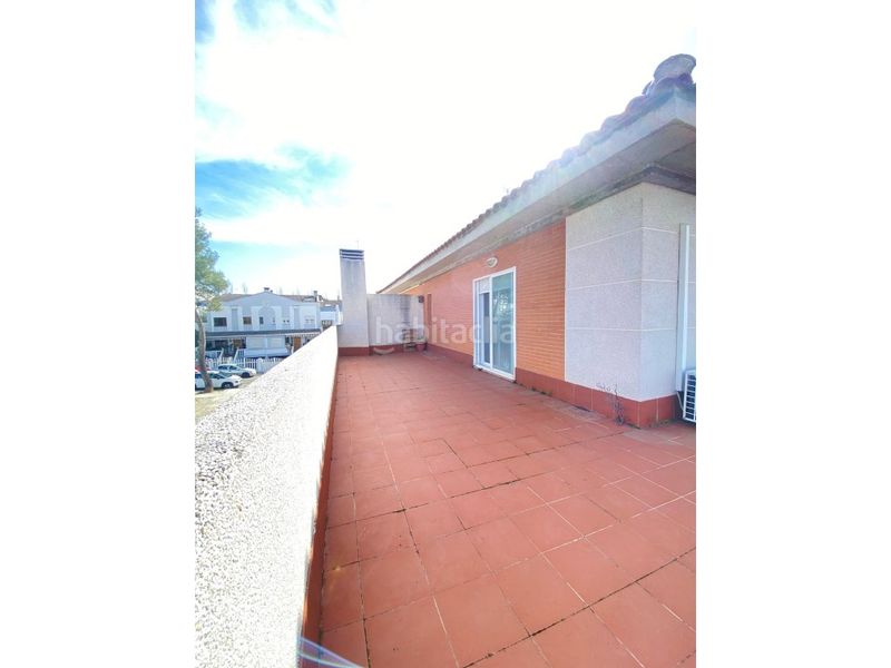 Foto 749d4737-75a1-480a-b51e-632df88959c9. Penthouse with parking in Centro Villaviciosa de Odón