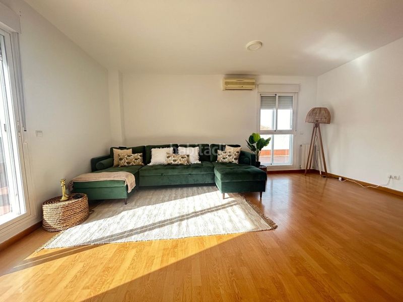 Foto a3860e39-d7de-4021-b953-e72390c2623f. Penthouse with parking in Centro Villaviciosa de Odón