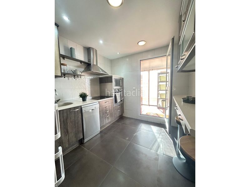 Foto b9439fc9-162f-4c29-b313-2932e878f425. Penthouse with parking in Centro Villaviciosa de Odón
