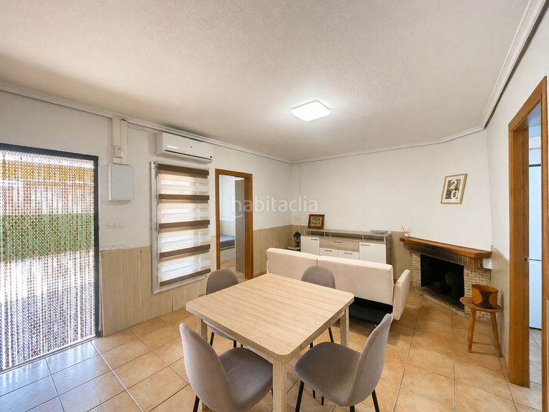 Foto e2147540-34c4-4317-bc05-69a3875282f2. Casa aparellada a Playa-Ben Afeli Almazora / Almassora