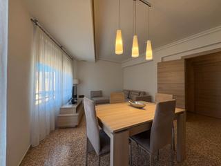 Appartement  Carrer d'alfonso franch. Piso reformado en betx