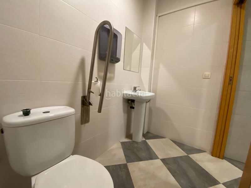 Foto 2bfd7634-e5a4-4d32-ab55-2fe01b48e05c. Local comercial a Avenida Alemania-Italia Villarreal / Vila - real