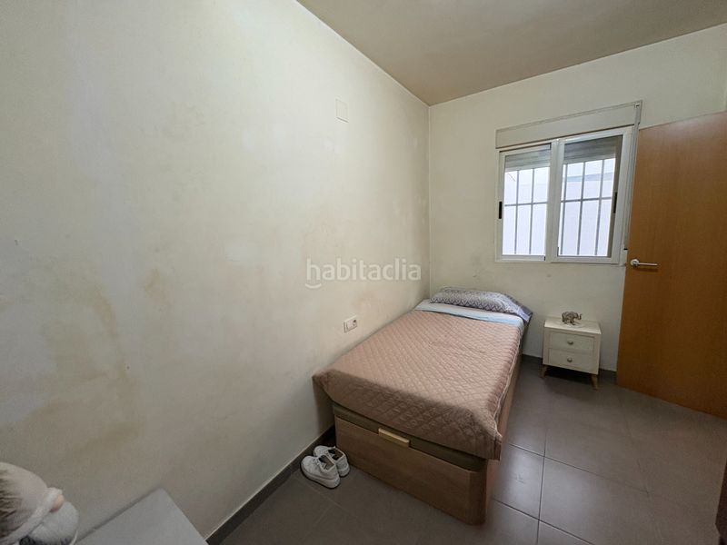 Foto ca1cb572-d065-458b-8a5c-8cf52220ffa2. Planta baja piso en venta en calle gravina en Chilches