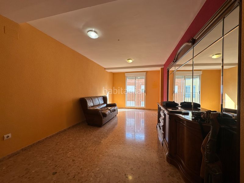 Foto 2fe1a048-0a6e-42f1-bcd5-c7e9c3de905b. Pis amb calefacció aparcament a Onda