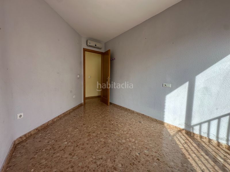 Foto f6658e46-519b-4aa3-965d-03b49d67d88e. Pis amb calefacció aparcament a Onda