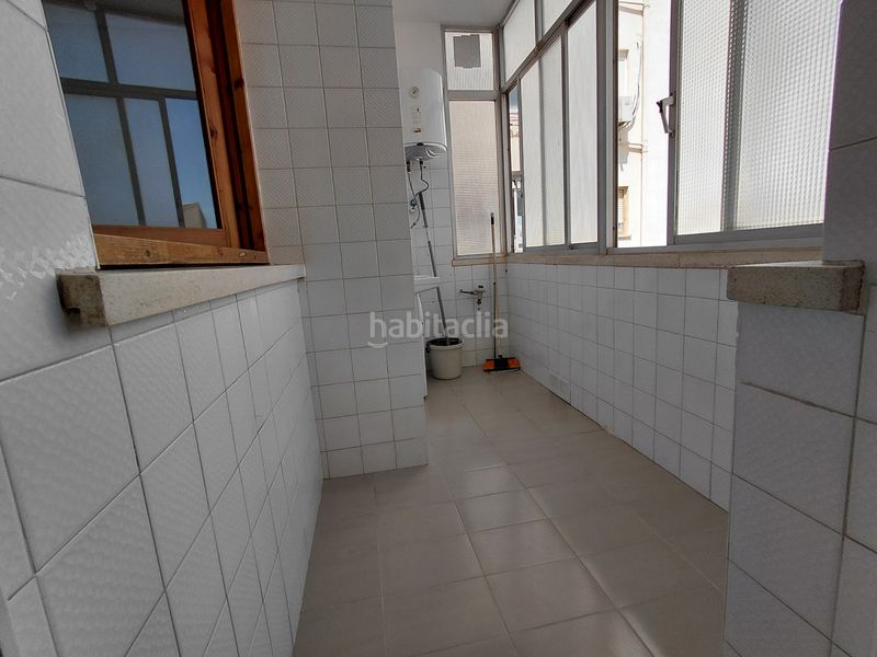 Foto a1b63a6f-5fe5-47a2-833d-27a68722f96a. Rent flat in Centro Almazora / Almassora