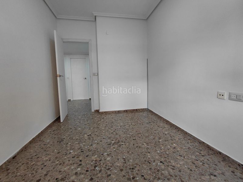 Foto f247f9a6-6bc9-49ff-b454-aad9beff556e. Rent flat in Centro Almazora / Almassora