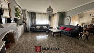 Pis  Calle león xiii. Piso en venta en calle león xiii
