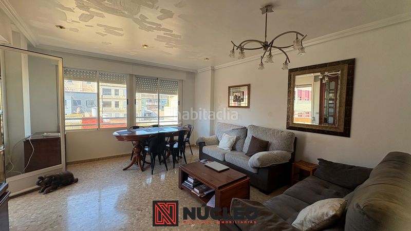 Foto ffa438d0-d9e3-4a62-ac8d-c5b7e2630343. Pis a Centro Burriana
