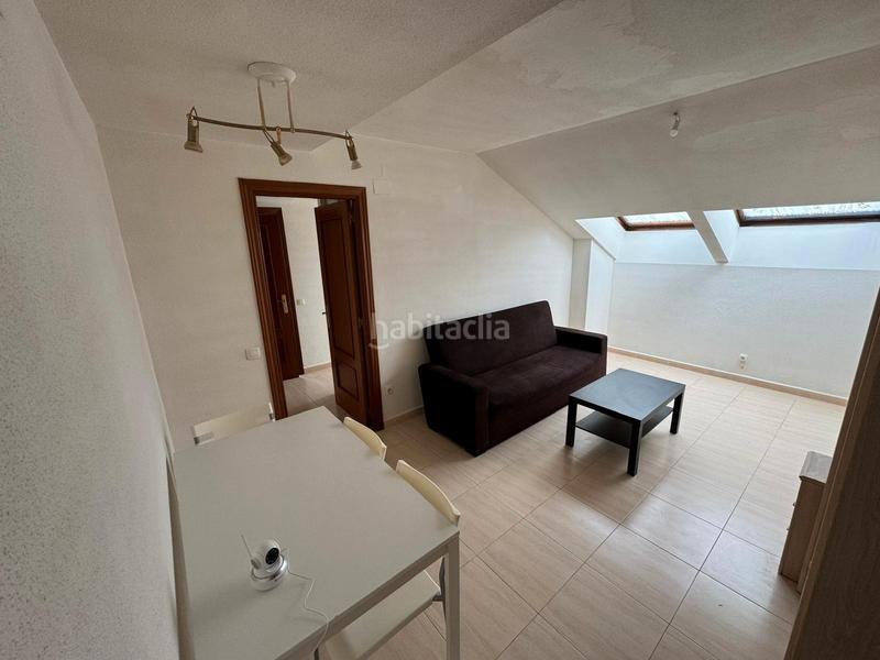 Foto d32e9bd1-b5ba-44ee-bdd9-bb45d43cf736. Piso ?? descubre el encanto de lo acogedor ?? en Torres de la Alameda