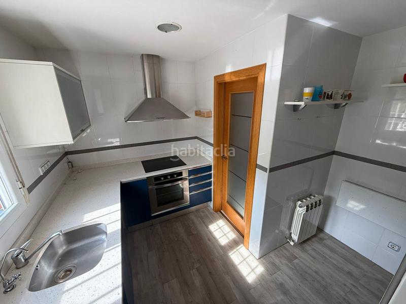 Foto 1a98047f-9d98-4c15-bbf0-16a043382ea5. Chalet mit kamin heizung parking in Pioz