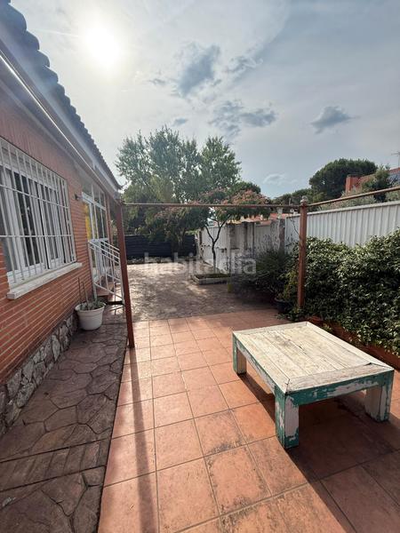 Foto c8c6a27f-b2e0-41a7-b0e4-9f7f1a61166f. Chalet mit kamin heizung parking in Pioz