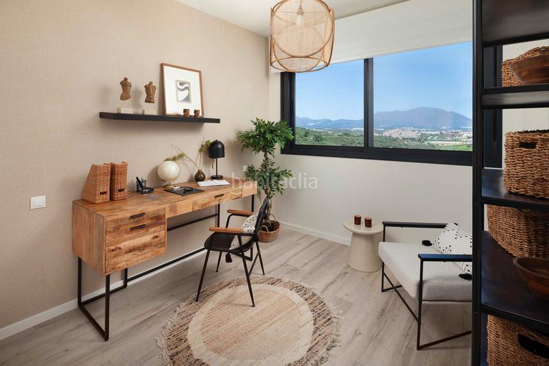 Foto c5f2a924-44f3-4735-a97a-30aa31395e35. Promoción Golden View II en Manilva. Edificio viviendas de obra nueva