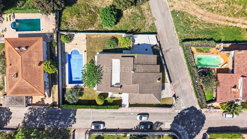 Foto 022eb69a-30b0-4981-91b9-432905780cd6. Casa amb xemeneia calefacció aparcament piscina a Aiguaviva