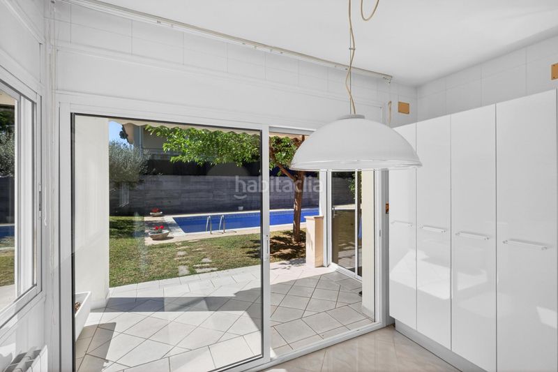 Foto 15be1473-58b3-4ee7-99db-e92dd1c93fab. Casa amb xemeneia calefacció aparcament piscina a Aiguaviva