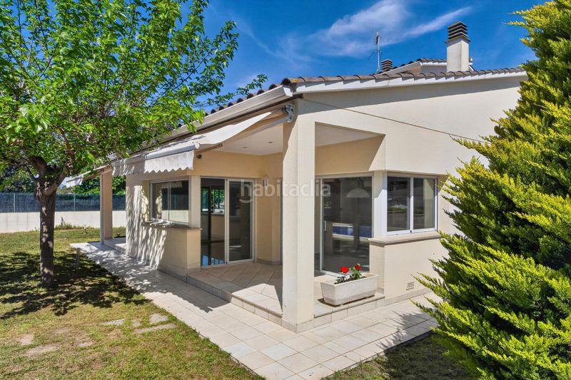 Foto 64245857-94ba-4b75-83ff-33f78cf71324. Casa amb xemeneia calefacció aparcament piscina a Aiguaviva