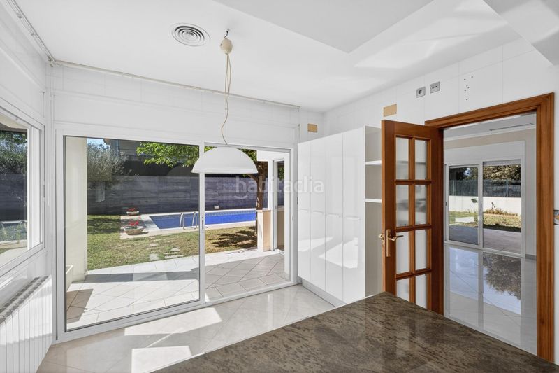 Foto 84e04913-8e1c-4549-bd4d-0fa914121347. Casa amb xemeneia calefacció aparcament piscina a Aiguaviva