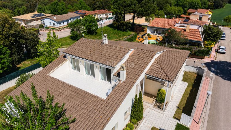 Foto 9692f57d-db64-452c-8ca5-a3bd9eac63fe. Casa amb xemeneia calefacció aparcament piscina a Aiguaviva