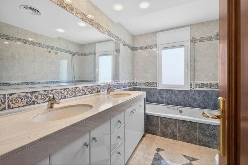 Foto 9bd83c22-2a30-45b3-b415-e0b0760e0774. Casa amb xemeneia calefacció aparcament piscina a Aiguaviva