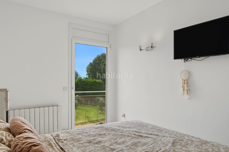 Foto af0d8d01-05bd-4eb1-b35e-eade0db64d62. Pis amb calefacció aparcament a Vilobí d´Onyar
