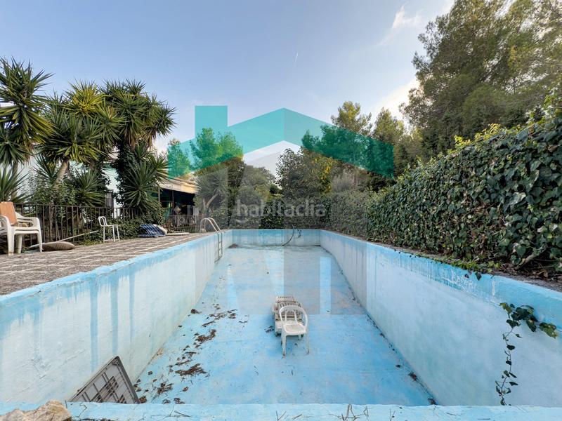 Foto 6d8b404a-2f5d-4182-add1-e660b6394409. Casa s en urbanización mirador penedès en Montmell (El)