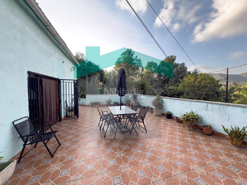 Foto bc4849a2-b90e-45c3-a568-30fd98200b85. Casa s en urbanización mirador penedès en Montmell (El)