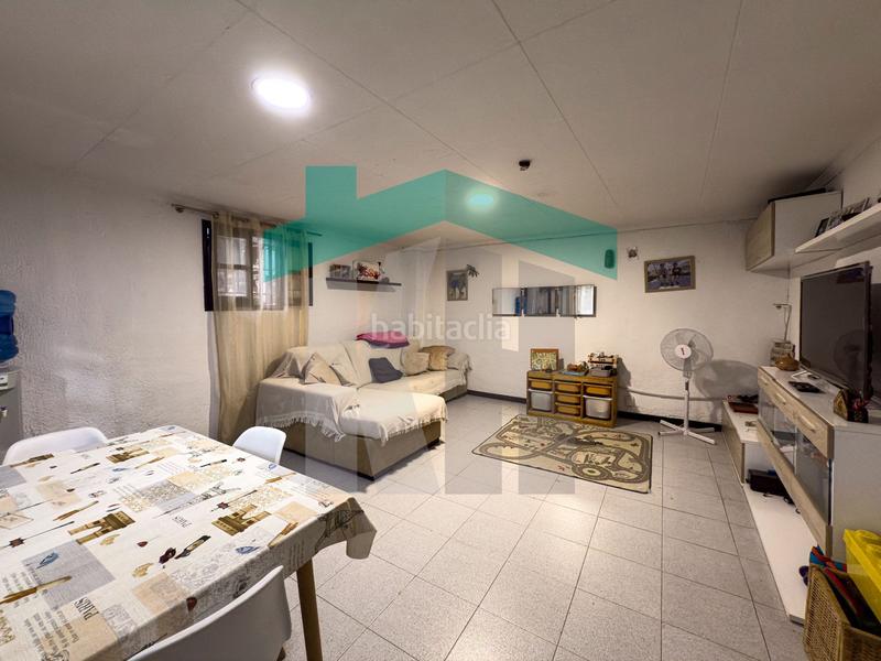 Foto d72d3dda-b16a-44e2-b520-2edc1f8b9a25. Casa s en urbanización mirador penedès en Montmell (El)