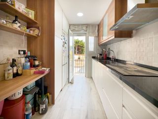 Haus  Joan maragall. Chalet con jardín cerca del mar