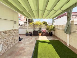 Maison  Joan maragall. Chalet con jardín cerca del mar