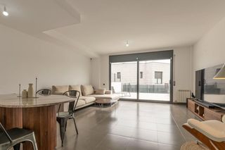 Affitto Casa a schiera in Fondo Somella. Adosado de diseño listo para vivir. fondo somella, vilanova i la