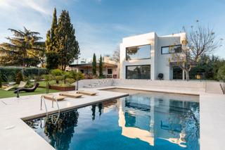 Xalet a Valdecabañas. Chalet independiente en venta en urbanización las lomas