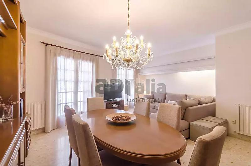 Foto 2c0af3be-fe9e-4f2d-8e85-40bbe02646bc. Edificio in Centre Lloret de Mar