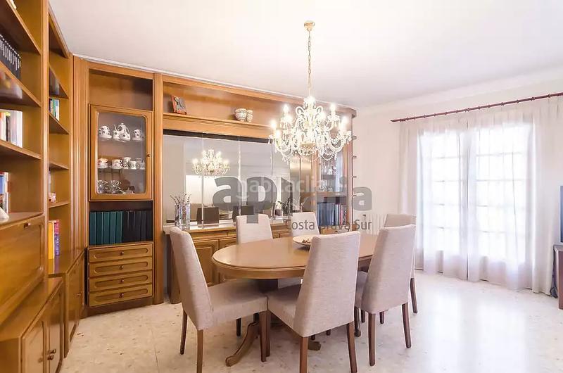 Foto 705815e0-0e41-41c1-8c24-b85ddc84ec84. Edificio in Centre Lloret de Mar