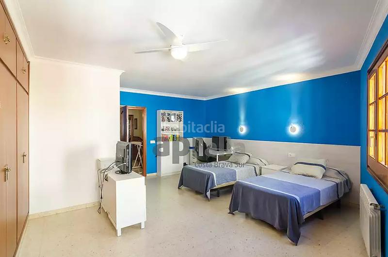 Foto 9b357a35-6bf2-4a44-afb7-5eb551be06d9. Edificio in Centre Lloret de Mar