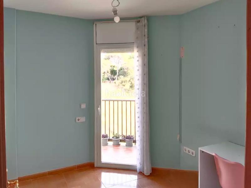 Foto ab8e1455-6ccd-477a-b5f6-e3463ca195c3. Duplex avec chauffage parking dans Palafolls