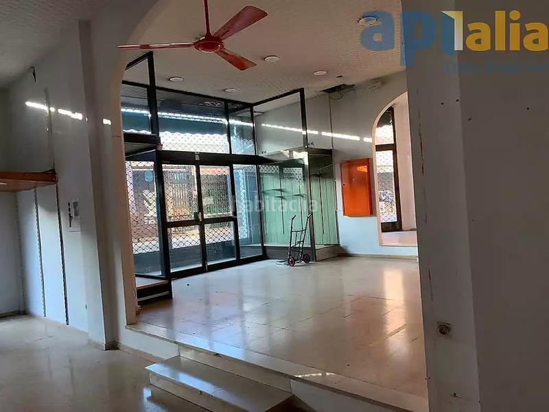 Foto 30540f65-8d7b-4ddd-aa22-7ed5d9e8e10b. Local comercial a Centre Lloret de Mar