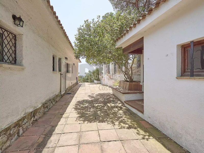 Foto 6b829056-a316-4630-8f0e-80e7e86df595. Xalet amb aparcament a Lloret Verd - Els Pinars Lloret de Mar