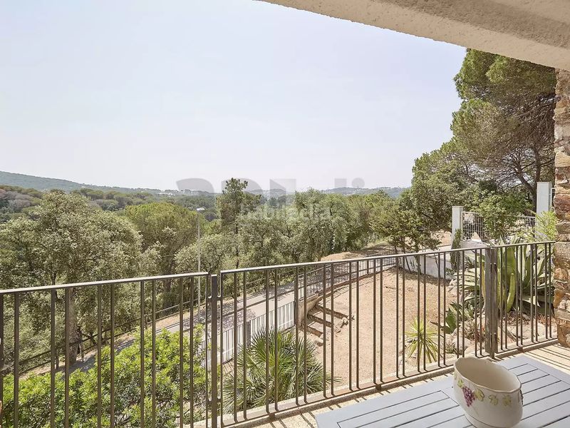 Foto 9dde19d4-4eaf-4045-9921-53f0f9e7de12. Xalet amb aparcament a Lloret Verd - Els Pinars Lloret de Mar