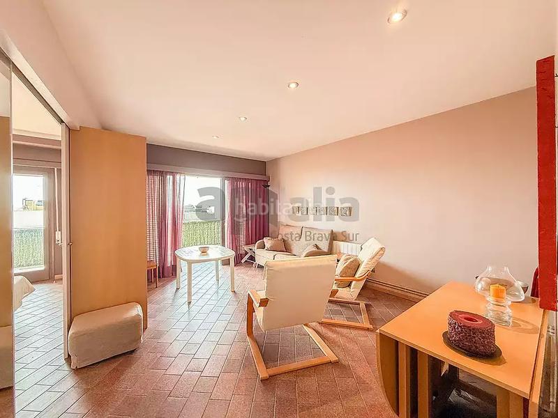 Foto 828c3c59-bdf0-4dbb-99c9-9bf2a491f9ea. Apartament a Centre Lloret de Mar