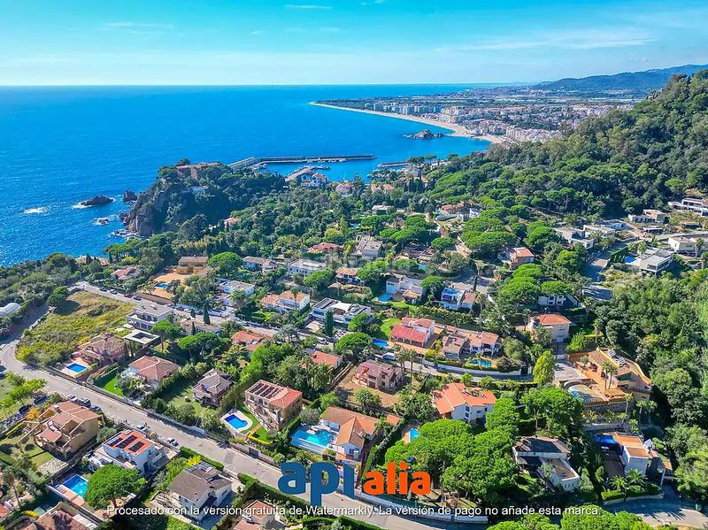 Foto e5c9622a-f353-4969-a23d-8b2408a18f47. Chalet avec piscine dans Santa Cristina-Sant Francesc Blanes