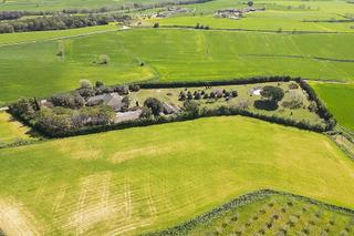 Xalet a Cornellà del Terri. Fantástica finca rodeada de naturaleza en la zona de cornellà de
