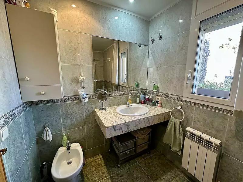 Foto 0e0381ec-ee5e-470d-864a-5f2a83349b94. Casa adosada en Fenals Lloret de Mar