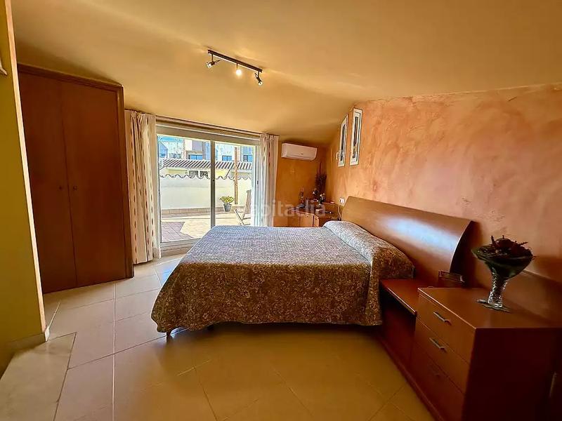 Foto 76036ff4-3cb3-4a4a-bf1e-14ba5742d28f. Casa adosada en Fenals Lloret de Mar