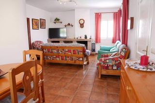 Chalet in Montbarbat. Casa en urbanización montbarbat