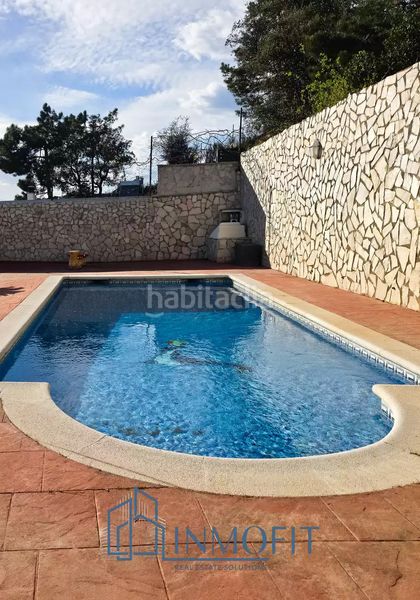 Foto 93a944b5-7a4b-40b6-812f-9b311b35c8c5. Casa amb calefacció piscina a Aiguaviva Parc Vidreres