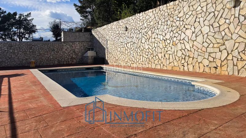 Foto e76cd1dc-7425-46e0-9b88-de2d234e9063. Casa amb calefacció piscina a Aiguaviva Parc Vidreres