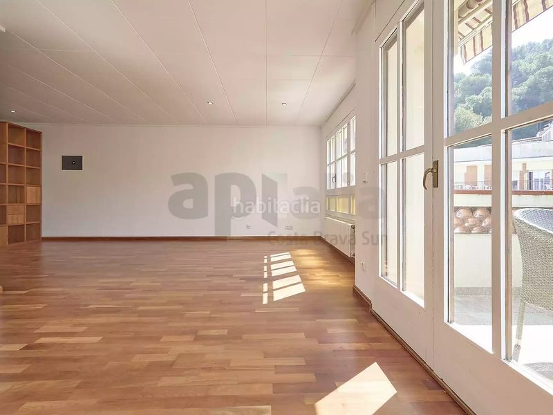 Foto 0fe82536-0bae-4040-8c5d-b0fccac44ab9. Apartament amb aparcament a Centre Lloret de Mar