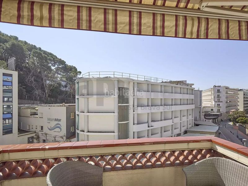 Foto 799a002b-5e80-4cb9-b2f1-e3179c2e97c5. Apartament amb aparcament a Centre Lloret de Mar