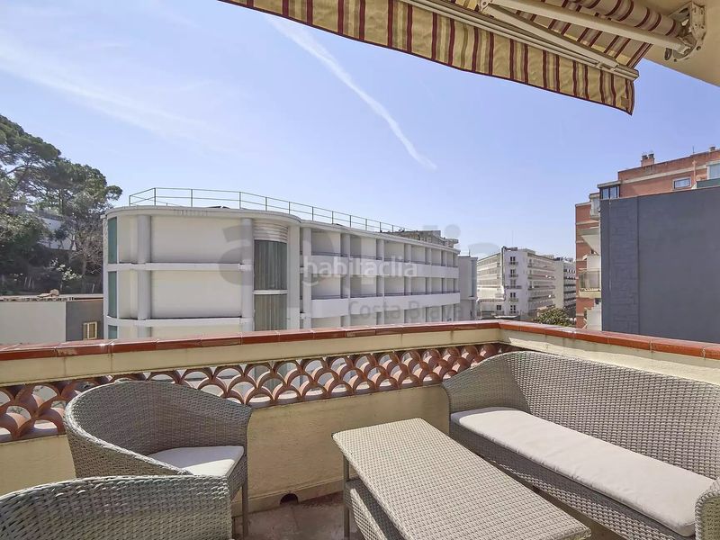 Foto 90093cc4-271a-4a94-ab68-97c03abe8b96. Apartament amb aparcament a Centre Lloret de Mar